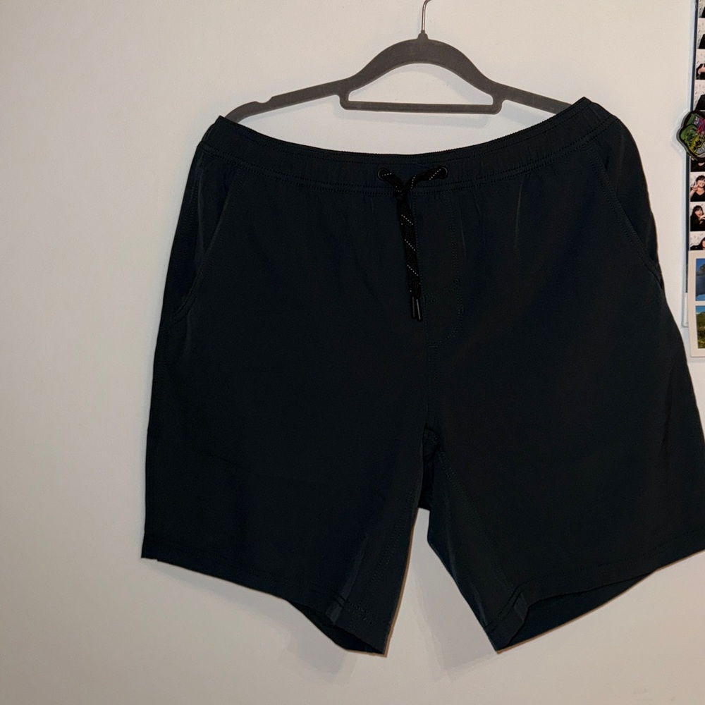 Kenneth Cole Men's Forest Green Athletic Shorts
